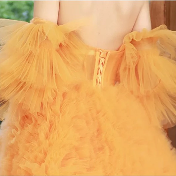 Charmant Orange Plissee Ballkleider 2023 Ballkleid Off Shoulder Kurze Ärmel Rückenfreies Gespaltete Front Sweep / Pinsel Zug Ball Festliche Kleider