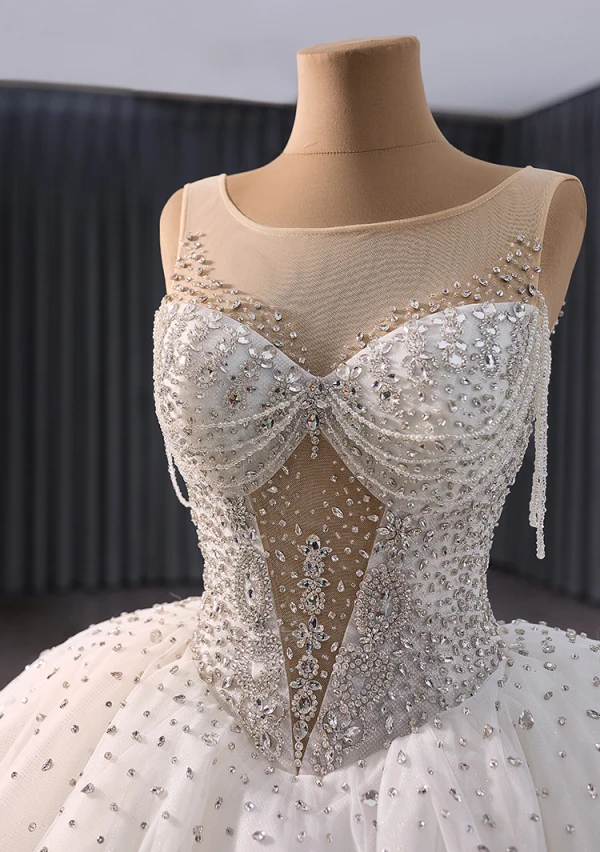 Luxury / Gorgeous White Handmade  Beading Rhinestone Sequins Wedding Dresses 2024 Ball Gown Scoop Neck Sleeveless Backless Chapel Train Wedding