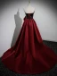 Chic / Belle Bordeaux Fleur Satin Paillettes Robe De Soirée 2023 Princesse Bustier Sans Manches Dos Nu Tribunal Train Soirée Robe De Ceremonie