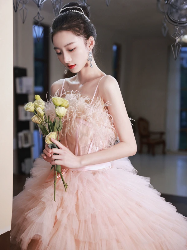 Charmant Rosa Fallende Rüsche Brautkleider / Hochzeitskleider 2023 Ballkleid Spaghettiträger Quaste Ärmellos Rückenfreies Schleife Stoffgürtel Kapelle-Schleppe Hochzeit