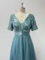 Simple Bleu Paillettes Asymétrique Robe De Bal 2024 Princesse V-Cou Manches Courtes Promo Robe De Ceremonie