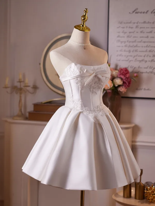 Sexy White Lace Flower Satin Short Party Dresses 2025 A-Line / Princess Strapless Sleeveless Backless Cocktail Party Evening Party Formal Dresses