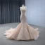Luxe Scintillantes Champagne Fait main Perlage Faux Diamant Paillettes Robe De Mariée 2024 Trompette / Sirène Bretelles Spaghetti Sans Manches Dos Nu Chapel Train Mariage