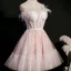 Sexy Rougissant Rose Anniversaire Courte Robe De Fête 2022 Princesse Bustier Plumes Sans Manches Dos Nu Ceinture Robe De Ceremonie