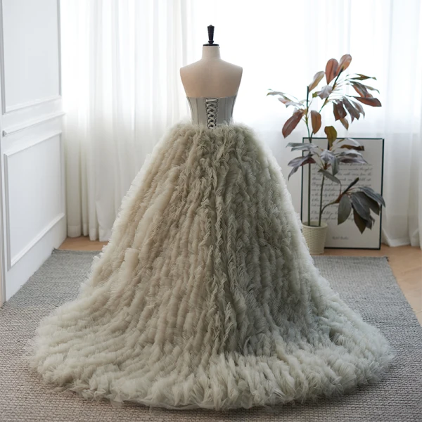 Fashion Grey Pleated Prom Dresses 2023 Ball Gown Strapless Sleeveless Backless Sweep Train Prom Formal Dresses