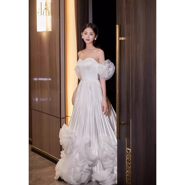 Elegant Ivory Satin Wedding Dresses 2023 A-Line Princess Off-The-Shoulder Puffy Short