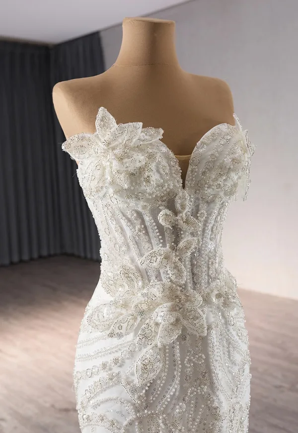 Luxury / Gorgeous White Handmade  Beading Sequins Pearl Flower Chapel Train Wedding Dresses 2024 Trumpet / Mermaid Strapless Sleeveless Backless Wedding