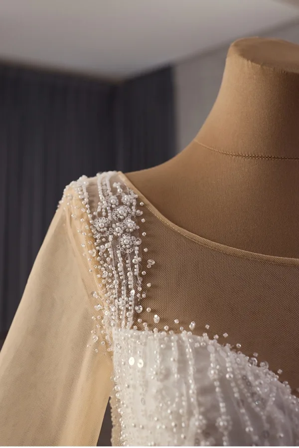 Luxury / Gorgeous White Handmade  Beading Sequins Pearl Wedding Dresses 2025 Ball Gown Scoop Neck Long Sleeve Chapel Train Wedding