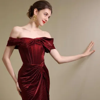 Sexy Bordeaux Fendue Devant Robe De Bal 2024 Trompette Sirène De L Épaule Sans Manches Dos Nu Longue Promo Robe De Ceremonie