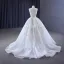Luxus / Herrlich Charmant Weiß Glanz Perlenstickerei Pailletten Brautkleider / Hochzeitskleider 2023 Ballkleid Bandeau Ärmellos Rückenfreies Hof-Schleppe Hochzeit