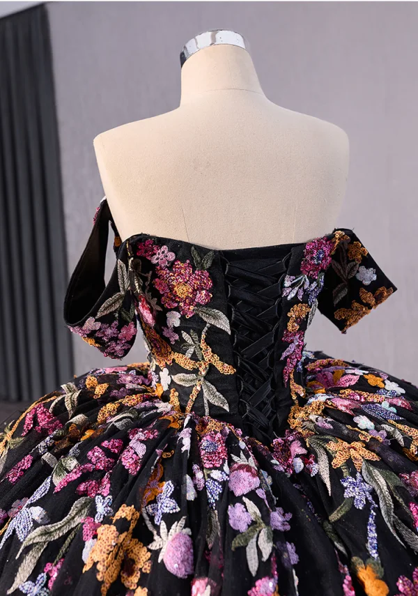 High-end Vintage / Retro Black Handmade  Sequins Lace Flower Prom Dresses 2024 Ball Gown Off-The-Shoulder Short Sleeve Backless Royal Train Prom