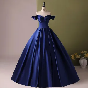 Vintage Eleganta Mörk Marinblå Satin Balklänningar 2024 Balklänning Av Axeln Korta Ärm Halterneck Långa Bal Formella Klänningar