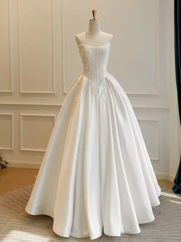 Elegant High-end Ivory Handmade  Beading Lace Flower Satin Wedding Dresses 2026 A-Line / Princess Strapless Sleeveless Backless Floor-Length / Long