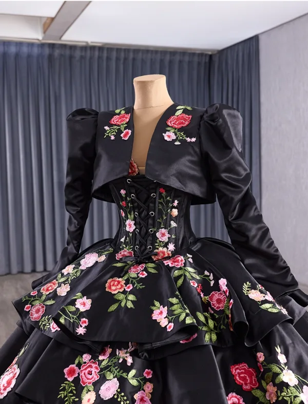High-end Black Lace Flower Cascading Ruffles Corset Prom Dresses 2025 Ball Gown Off-The-Shoulder Short Sleeve Backless Chapel Train Formal Dresses
