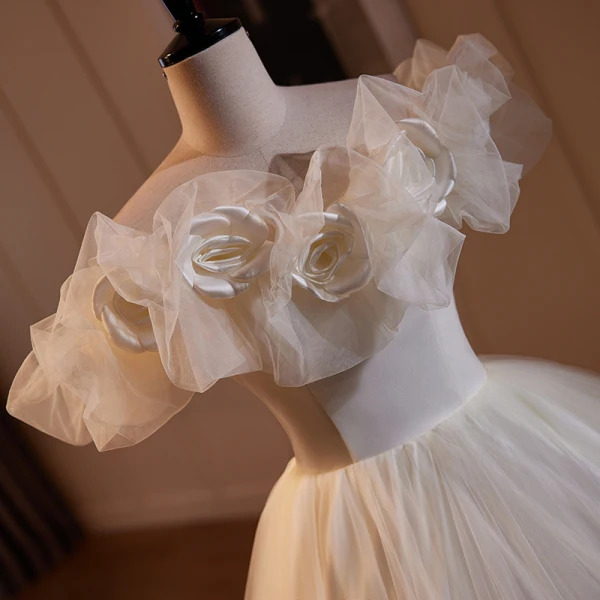 Schöne Weiß Applikationen Leichtes Brautkleider / Hochzeitskleider 2024 Ballkleid Off Shoulder Ärmellos Rückenfreies Lange Hochzeit