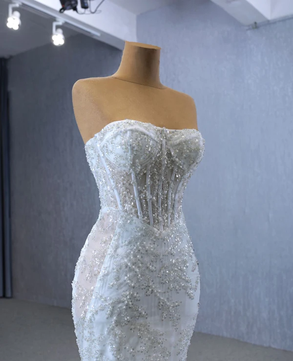 Glitzernden High End Weiß Handgefertigt Perlenstickerei Pailletten Brautkleider / Hochzeitskleider 2024 Meerjungfrau Off Shoulder 3/4 Ärmel Rückenfreies Hof-Schleppe Hochzeit