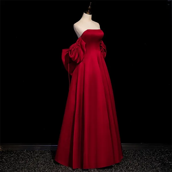 Classy Burgundy A-Line / Princess Prom Dresses 2024 Strapless Short Sleeve Backless Bow Floor-Length / Long Prom Formal Dresses