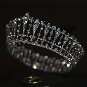 Uvanlig Sølv Rhinestone Legering Bryllup Tiara 2022 Har Tilbehor