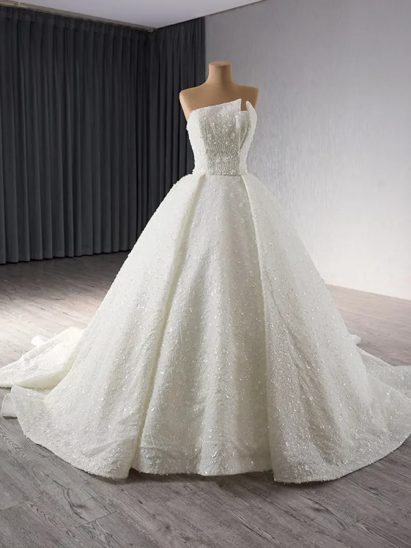 High End Weiß Handgefertigt Perlenstickerei Pailletten Applikationen Brautkleider / Hochzeitskleider 2024 Ballkleid Bandeau Ärmellos Rückenfreies Königliche Schleppe Hochzeit