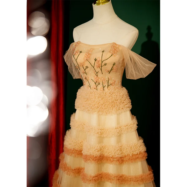 Haut de Gamme Champagne Plissée Robe De Soirée 2023 Princesse Encolure Carrée Manches Courtes Dos Nu Longue Promo Robe De Ceremonie
