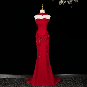 Chic Beautiful Red Beading Appliques Evening Dresses 2026 Trumpet Mermaid Strapless Sleeveless Backless Sweep Train Formal Dresses