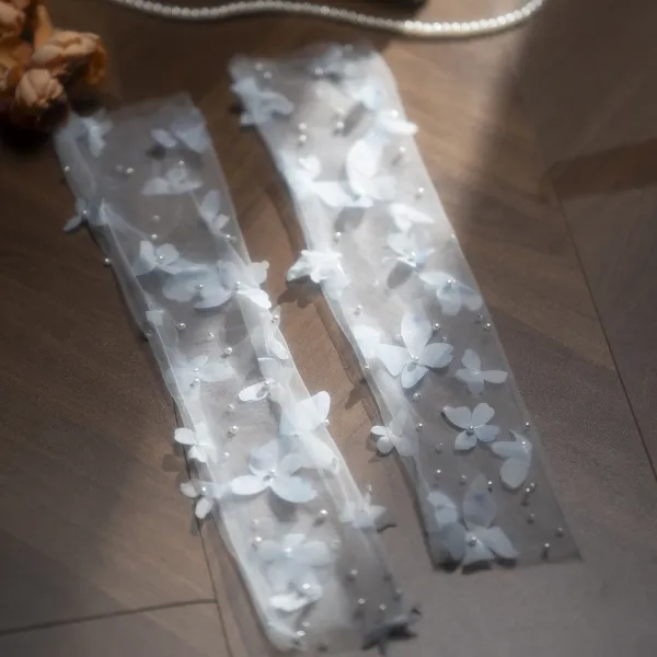 Elegant White Handmade Butterfly Appliques Pearl Wedding Bridal Gloves 2026 Tulle