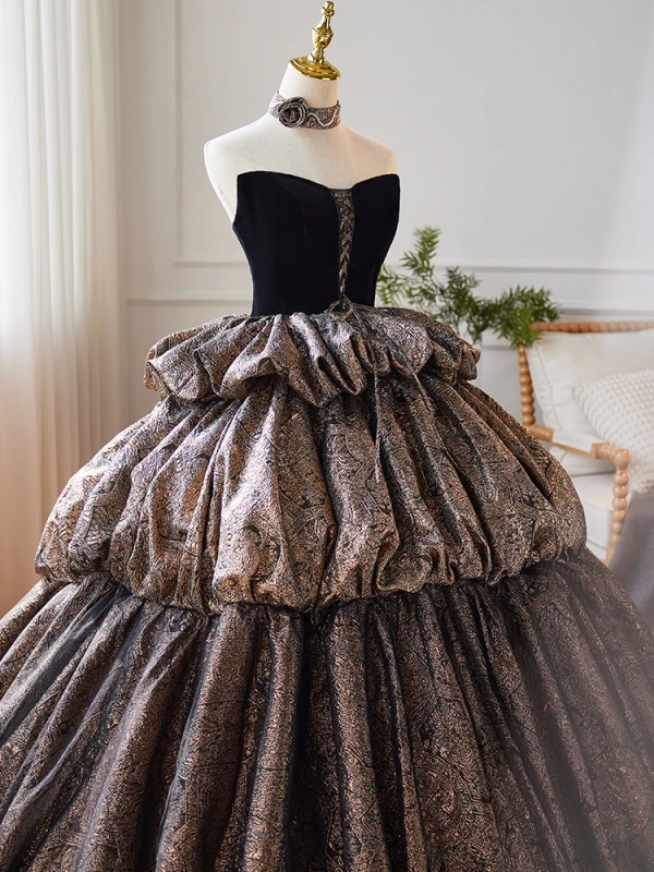 Elegant Brown Cascading Ruffles Prom Dresses Ball Gown 2024 Strapless Sleeveless Backless Floor-Length / Long Prom Formal Dresses