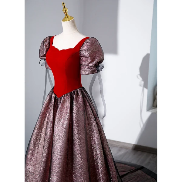 Elegante Rot Ballkleider 2023 Ballkleid Eckiger Ausschnitt Geschwollenes Kurze Ärmel Schleife Rückenfreies Sweep / Pinsel Zug Ball Festliche Kleider
