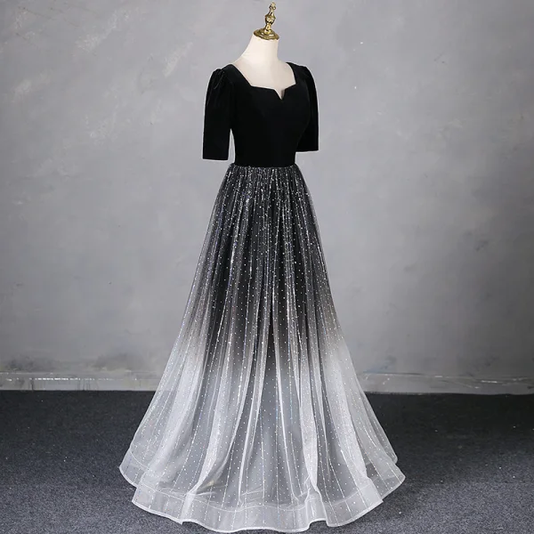 Elegante Schwarz Strass Pailletten Ballkleider 2024 A Linie Eckiger Ausschnitt Kurze Ärmel Rückenfreies Lange Ball Festliche Kleider