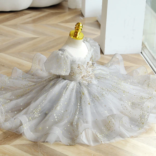 Chic / Beautiful Grey Star Sequins Short Flower Girl Dresses 2023 Square Neckline Short Sleeve Backless Prom Flower Girl Dresses