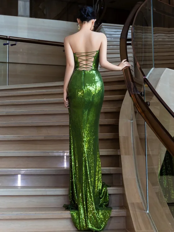 Sexy Glitzernden Grün Pailletten Gespaltete Front Abendkleider 2024 Meerjungfrau Bandeau Ärmellos Rückenfreies Sweep / Pinsel Zug Abend Festliche Kleider