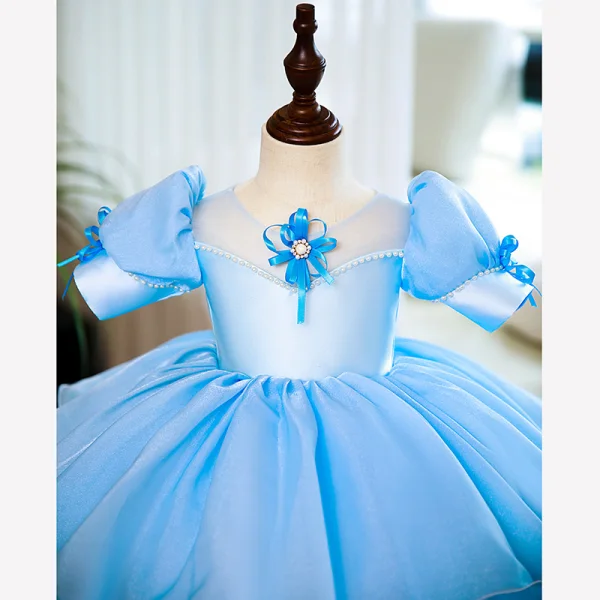 Mode Bleu Ciel Anniversaire Courte Robe Ceremonie Fille 2022 Robe Boule Encolure Dégagée Gonflée Manches Courtes Perle Noeud Robe Ceremonie Fille