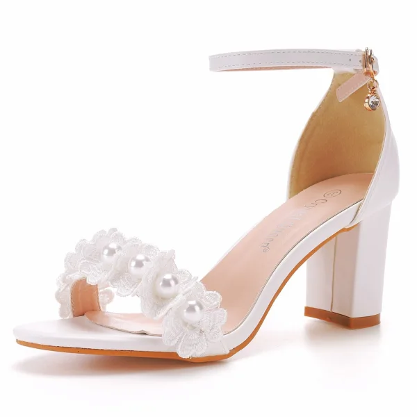 Sexy White Lace Flower Pearl Wedding Shoes 2023 Ankle Strap 7 cm Stiletto Heels Open / Peep Toe Wedding Sandals High Heels