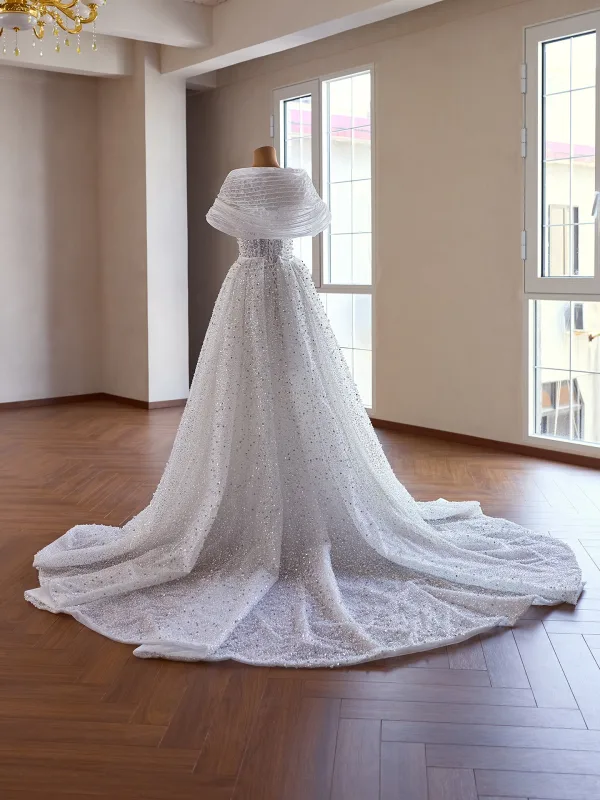 Luxus / Herrlich Weiß Handgefertigt Perlenstickerei Perle Pailletten Strass Brautkleider / Hochzeitskleider 2026 Meerjungfrau Eckiger Ausschnitt Kurze Ärmel Kapelle-Schleppe