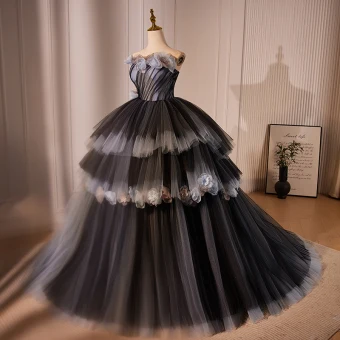Charming Black Appliques Cascading Ruffles Prom Dresses 2024 Ball Gown Strapless Sleeveless Backless Floor Length Long Prom Formal Dresses
