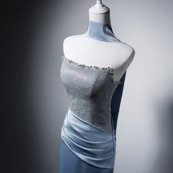 Sexy Bleu Ciel Faux Diamant Robe De Soirée 2026 Trompette / Sirène Bustier Sans Manches Dos Nu Train De Balayage Soirée Robe De Ceremonie