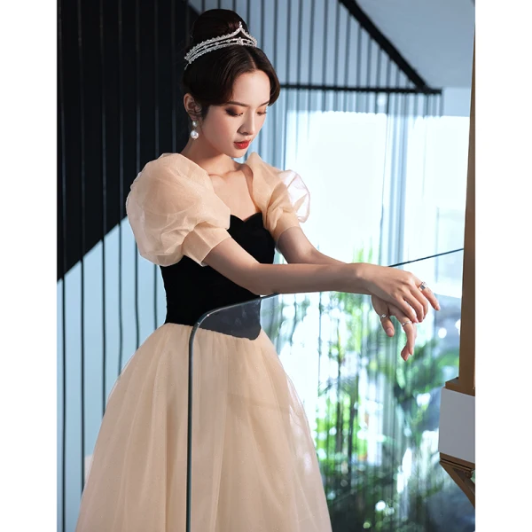 Chic / Beautiful Champagne Prom Dresses 2022 A-Line / Princess Square Neckline Puffy Short Sleeve Backless Floor-Length / Long Formal Dresses