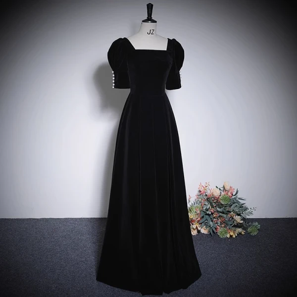 Elegant Black Velvet Prom Dresses 2023 A-Line / Princess Square Neckline Pearl Short Sleeve Backless Formal Dresses Prom Floor-Length / Long