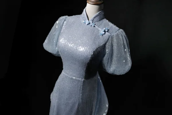 Scintillantes Bleu Ciel Fendue devant Paillettes Robe De Soirée 2024 Trompette / Sirène Col Haut Manches Courtes Longue Soirée Robe De Ceremonie