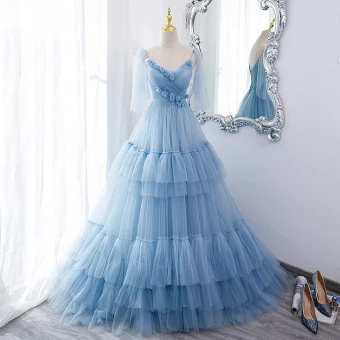 Chic Belle Bleu Ciel Plissée Robe De Bal 2022 Princesse V Cou Manches Courtes Train De Balayage Promo Robe De Ceremonie