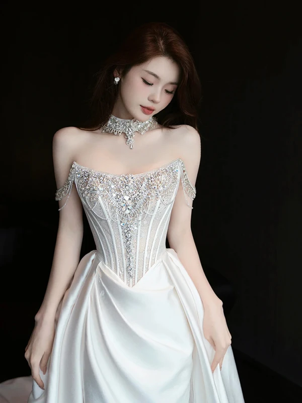 Illusion White Beading Rhinestone Satin Split Front Corset Wedding Dresses 2024 A-Line / Princess Strapless Sleeveless Backless Chapel Train Wedding