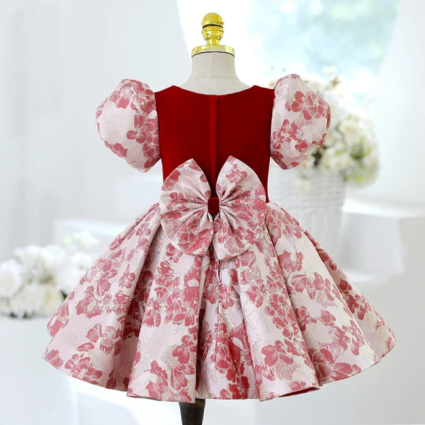 Elegant Burgundy Floral Short Flower Girl Dresses 2022 Ball Gown Square Neckline Short Sleeve Bow Flower Girl Dresses
