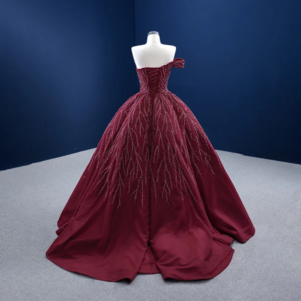 High End Burgunderrot Perlenstickerei Pailletten Ballkleider 2022 Ballkleid One-Shoulder Ärmellos Rückenfreies Sweep / Pinsel Zug Festliche Kleider