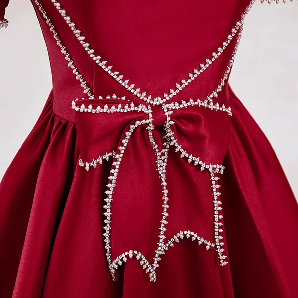 Elegant Burgundy Satin Prom Dresses 2022 A-Line / Princess Square Neckline Short Sleeve Rhinestone Bow Backless Floor-Length / Long Formal Dresses