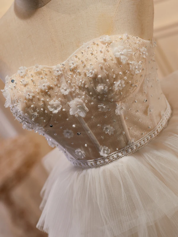 Sexy Ivoire Perlage Perle Paillettes Appliques Robe De Fête 2023 Princesse Bustier Sans Manches Dos Nu Soirée Courte Robe De Fete