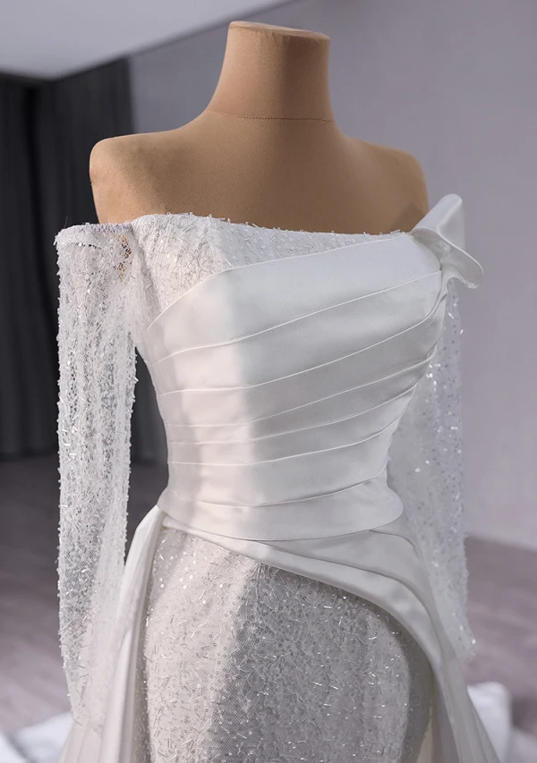 High End Weiß Handgefertigt Perlenstickerei Pailletten Brautkleider / Hochzeitskleider 2024 Meerjungfrau Off Shoulder Lange Ärmel Rückenfreies Kapelle-Schleppe Hochzeit