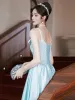 Moda Azul Cielo Satén de fiesta Vestidos de graduación 2022 A-Line / Princess Perla Bowknot Spaghetti Straps Sin Mangas Sin Espalda Largos Vestidos Formales