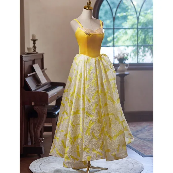 Fashion Yellow Floor-Length / Long Prom Dresses 2024 Ball Gown Spaghetti Straps Sleeveless Backless Prom Formal Dresses