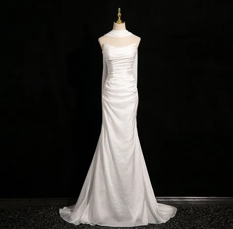 Schlicht Unique Weiß Brautkleider / Hochzeitskleider 2024 Meerjungfrau Bandeau Ärmellos Rückenfreies Sweep / Pinsel Zug Hochzeit