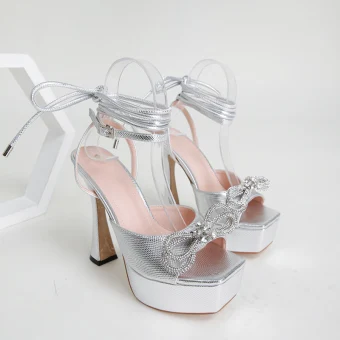 Sexy Argenté Soirée Sandales Femme 2022 Bride Cheville Faux Diamant Noeud 14 Cm Talons Aiguilles Peep Toes Bout Ouvert Sandales Talons Hauts
